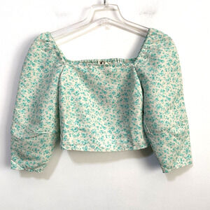 Levis Womens Crop Top S 3/4 Sleeve Smocked Odessa Floral Electric Green NEW